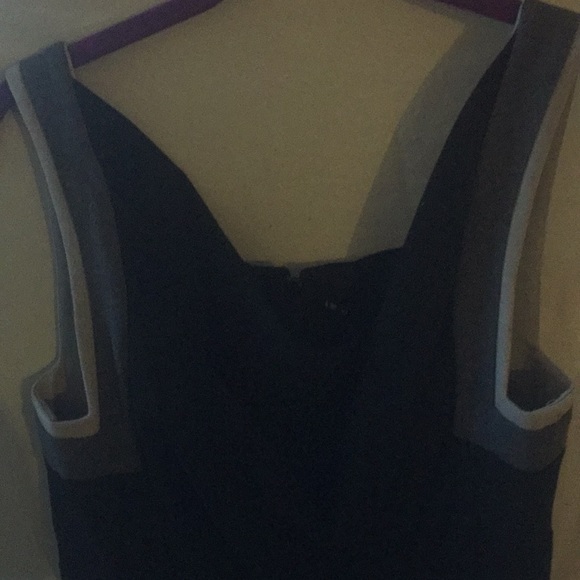 Dress - Picture 2 of 8